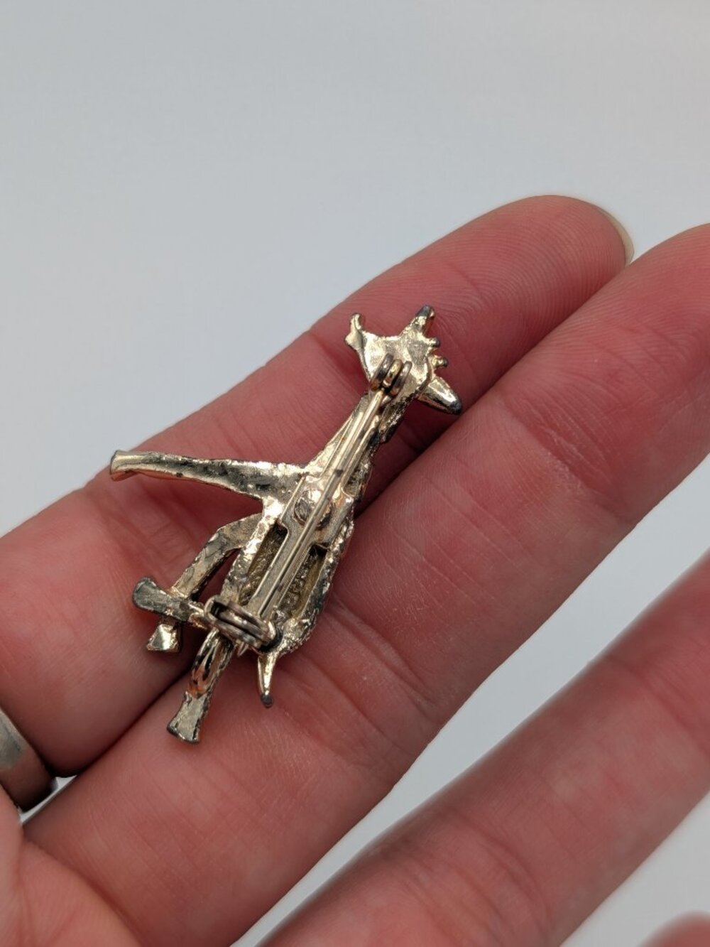 Vintage Textured Silver Tone Giraffe Figural Animal Brooch Pin Retro 70s 80s - Picture 4 of 8